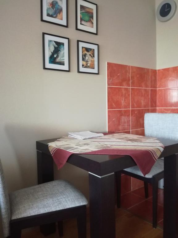 Naissa Apartment Ni Buitenkant foto
