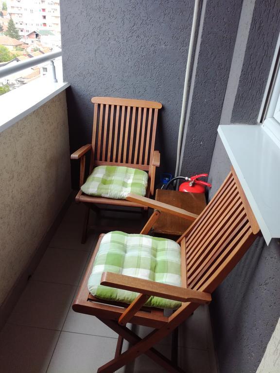 Naissa Apartment Ni Buitenkant foto