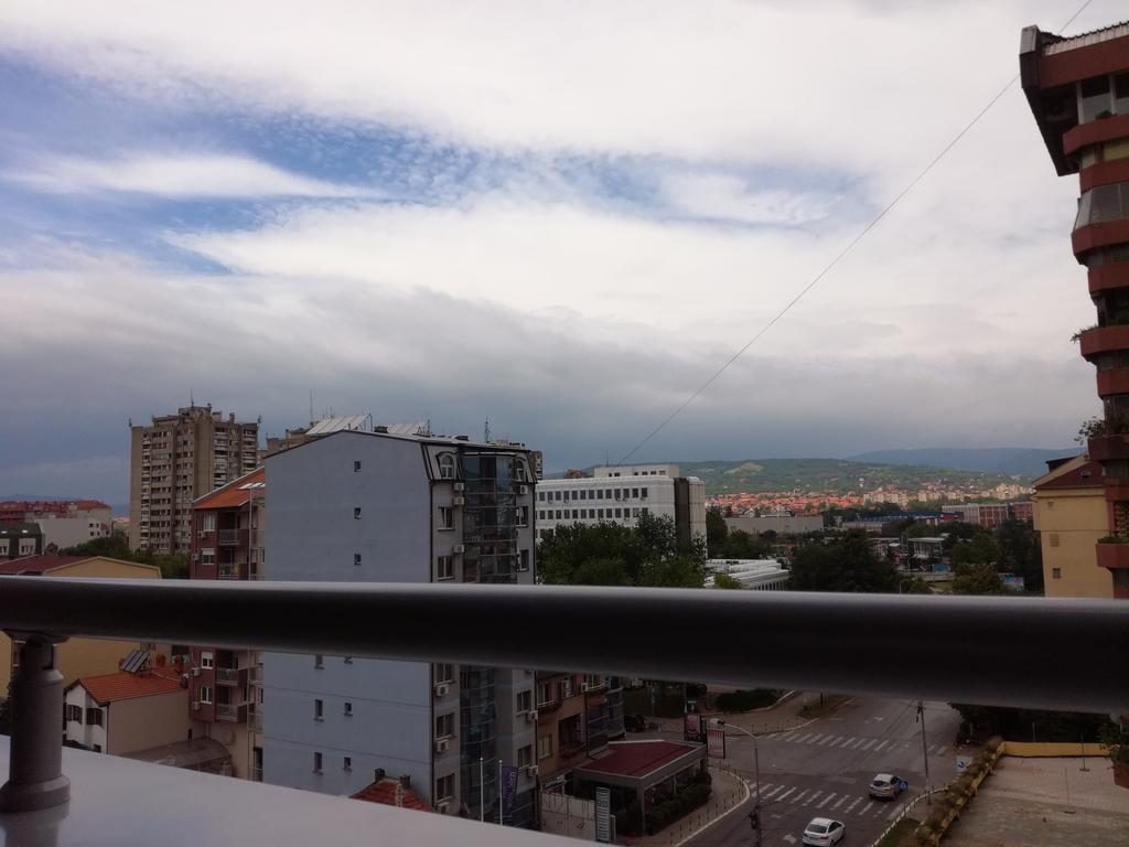 Naissa Apartment Ni Buitenkant foto