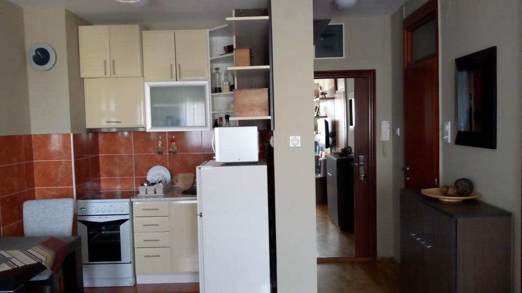 Naissa Apartment Ni Buitenkant foto